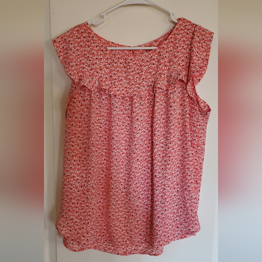 Pink floral top size L